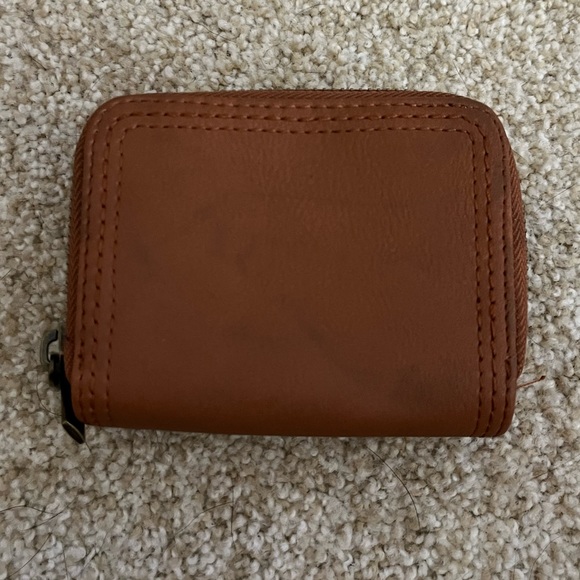 Universal Thread Small Zip Wallet - Picture 2 of 4